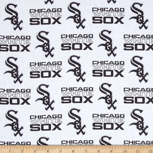 Chicago White Sox MLB Baseball 58" Fabric Traditions Cotton Fabric MLB-6636B