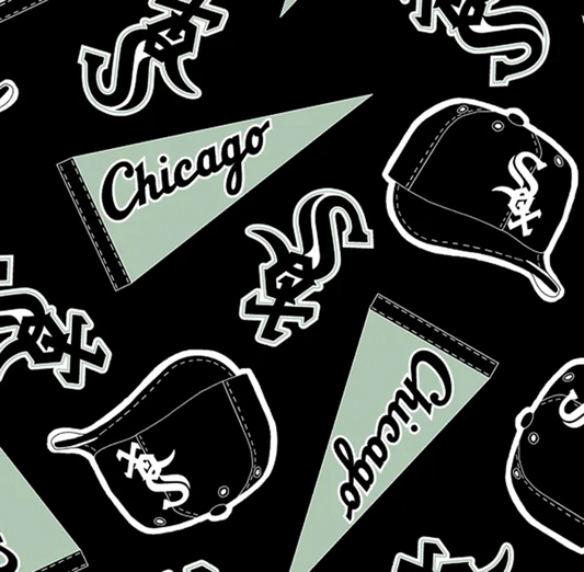 Chicago White Sox MLB Baseball Allover Fabric Traditions 58-60 inches wide Polyester FLEECE Fabric MLB-6527-D